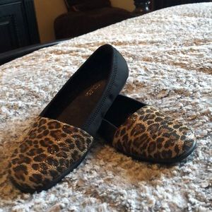 Aerosoles black/leopard shoes 7.5 good condition
